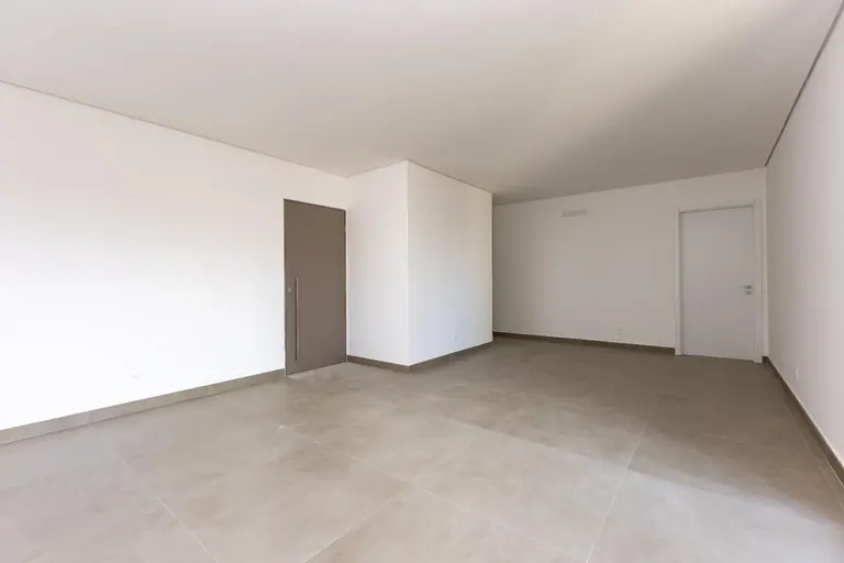 Apartamento de 4 quartos à venda no Luar, Vale do Sereno