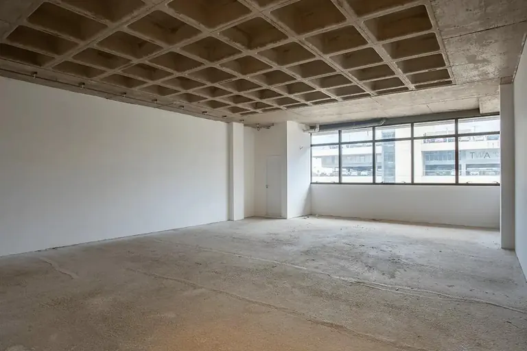 Sala comercial com 84,31 m² à venda no Prisma, Vale do Sereno