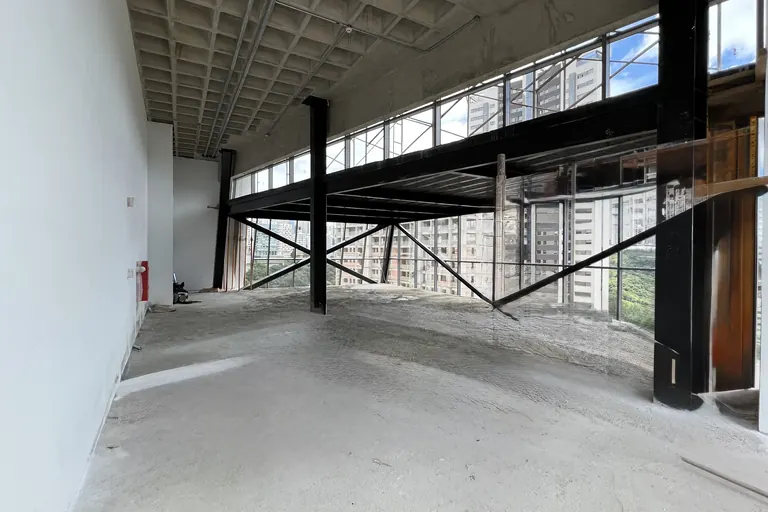 Loja com 175 m² para alugar no Edifício Ventura, Vale do Sereno