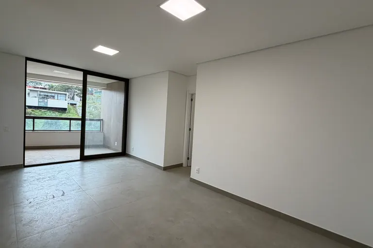 Apartamento de 3 quartos com 116 m² para alugar no Luar, Vale do Sereno (código VSOAL32111)