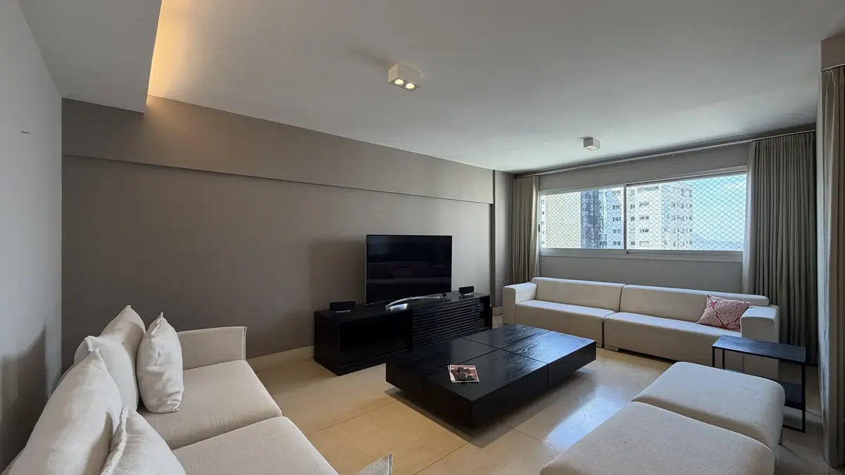 Apartamento de 4 quartos com 215 m² à venda no Blue Tower, Vila da Serra